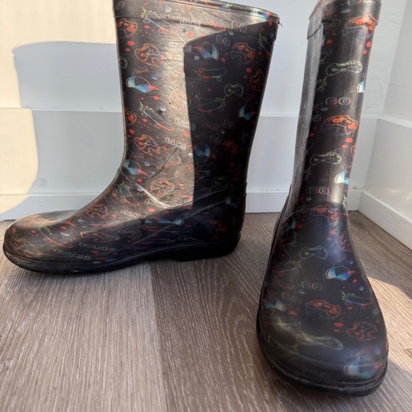 Cute Gamer Kids Rain Boots - Picture 3 of 4